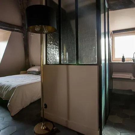 Pink Nest On The 7th Floor By Stairs * Paris