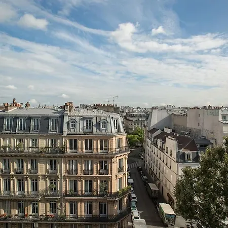Pink Nest On The 7th Floor By Stairs * Parigi